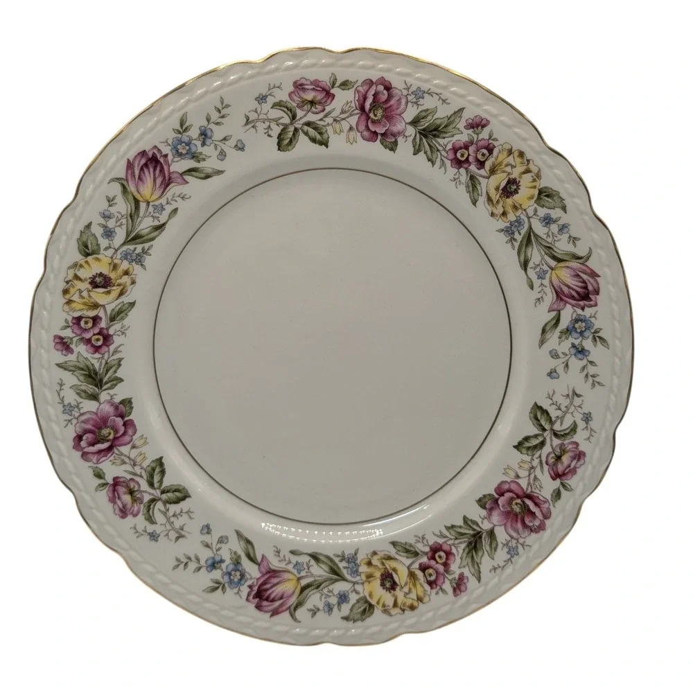 Vintage Royal Jackson Dinner Plate Lady Mayfair Vogue Ceramic Scalloped Edge
